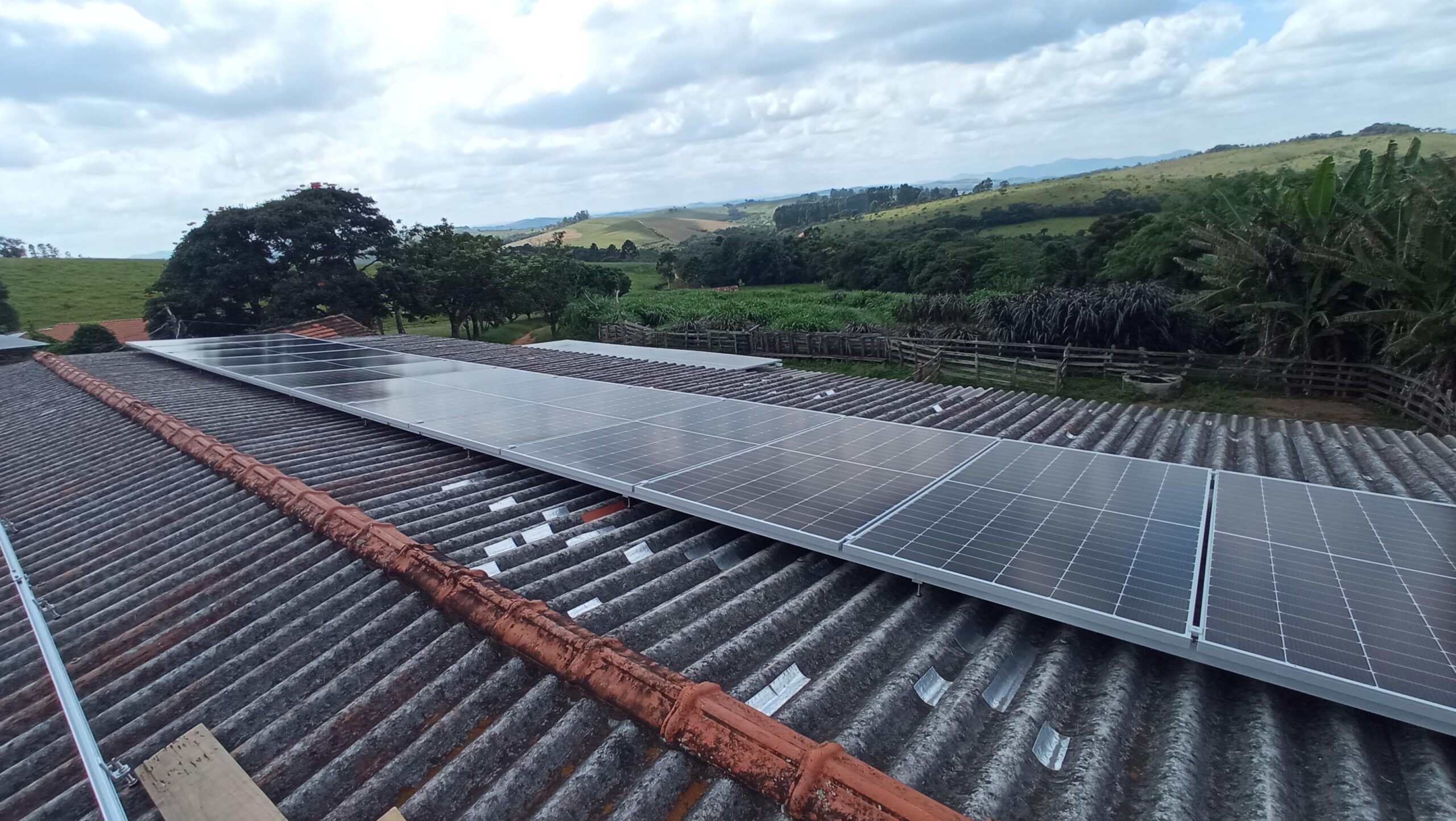Instalação de Usina Fotovoltaica para fazenda em São Vicente de Minas (Sul de Minas)